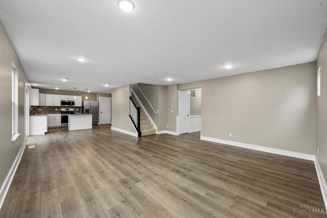 2143 Pine Valley Drive, Hamilton, OH 45013