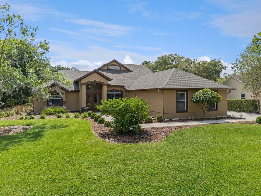 Image 14 of property listing at 5203 HAMMOCK POINTE COURT, St Cloud, FL 34771