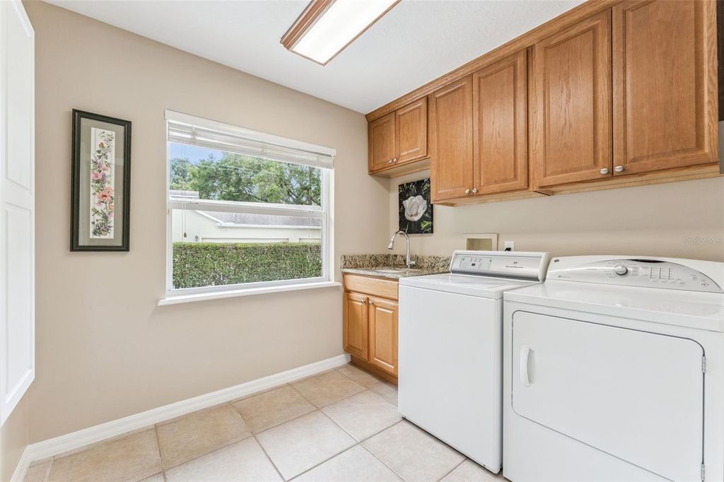 Image 34 of property listing at 5203 HAMMOCK POINTE COURT, St Cloud, FL 34771