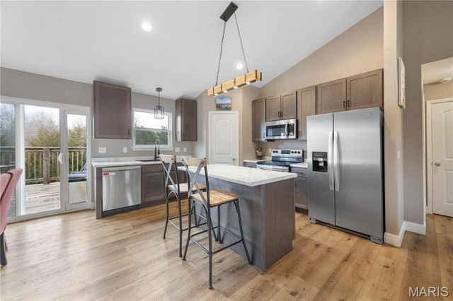 1136 Stone Henge Court, Pevely, MO 63070