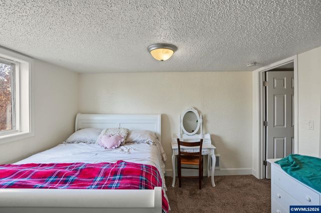 1790 Lee St SE, Salem, OR 97302