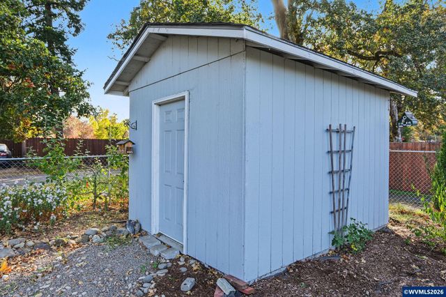 1790 Lee St SE, Salem, OR 97302