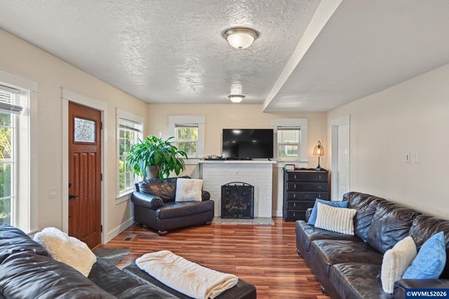 1790 Lee St SE, Salem, OR 97302