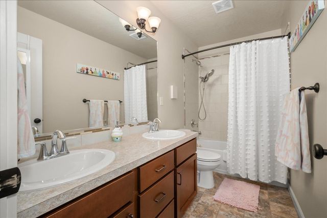 5503 S Oakridge Dr, Spokane, WA 99224