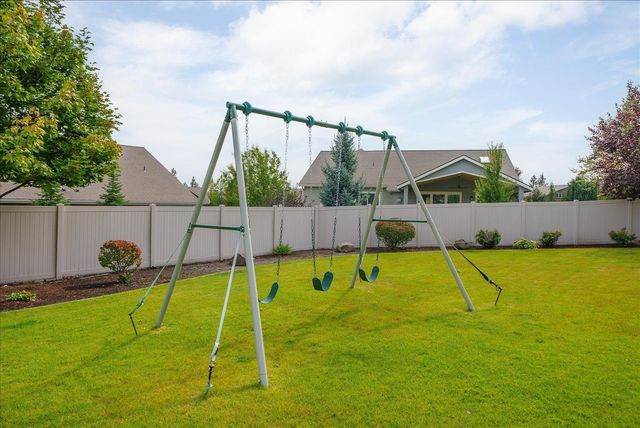 5503 S Oakridge Dr, Spokane, WA 99224