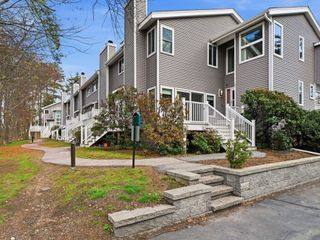 255 North Rd 103, Chelmsford, MA 01824