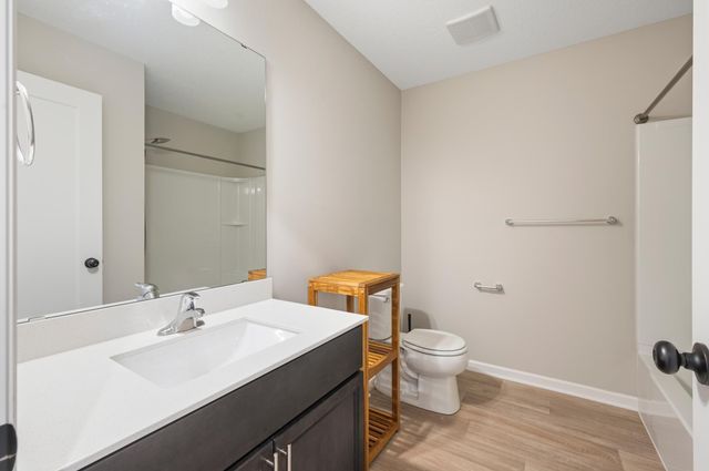 1520 Southpoint Drive, Hudson, WI 54016