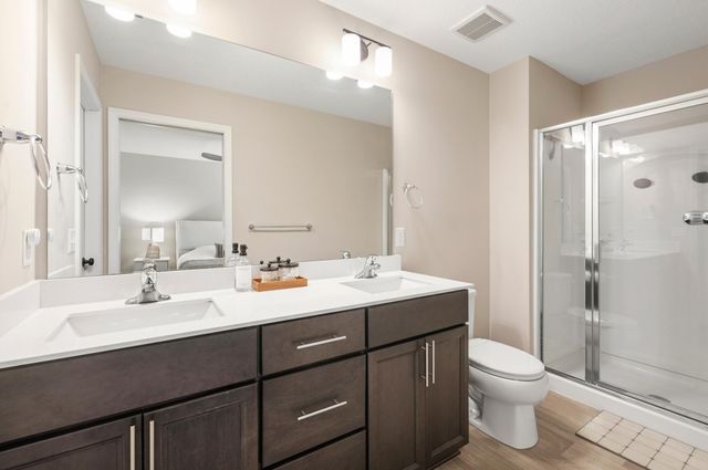 1520 Southpoint Drive, Hudson, WI 54016