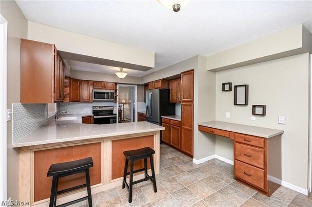 2180 N Revere Road, Akron, OH 44333