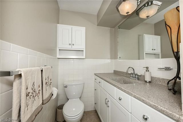 2180 N Revere Road, Akron, OH 44333