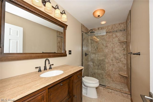 2180 N Revere Road, Akron, OH 44333