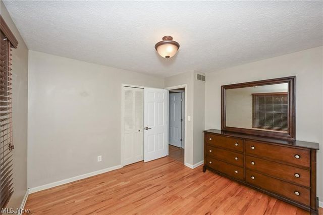 2180 N Revere Road, Akron, OH 44333