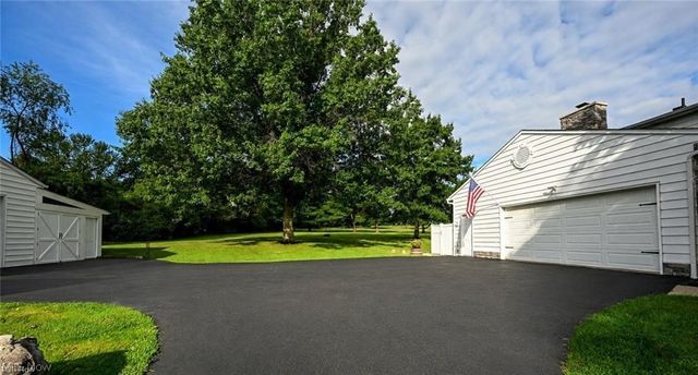2180 N Revere Road, Akron, OH 44333