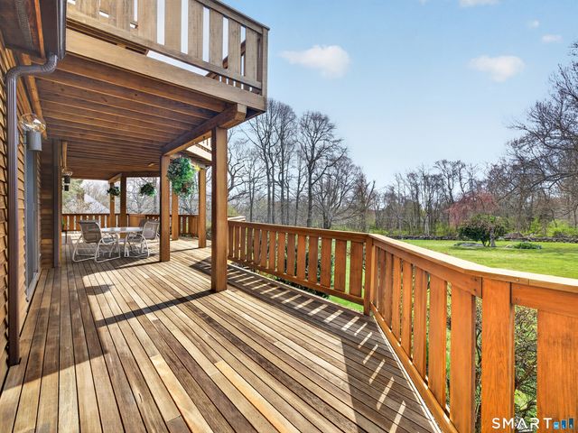 14 Bradford Road, Stonington, CT 06378