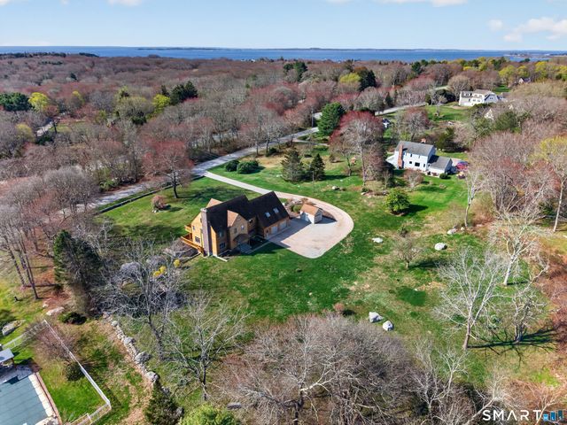 14 Bradford Road, Stonington, CT 06378