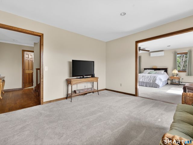 14 Bradford Road, Stonington, CT 06378