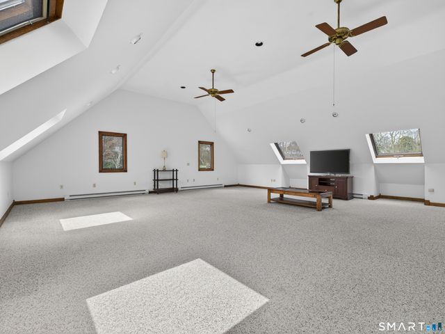 14 Bradford Road, Stonington, CT 06378