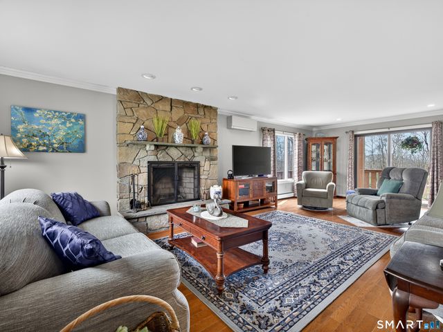 14 Bradford Road, Stonington, CT 06378