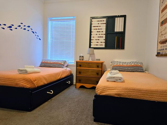 70 Euclid Street, South Haven, MI 49090