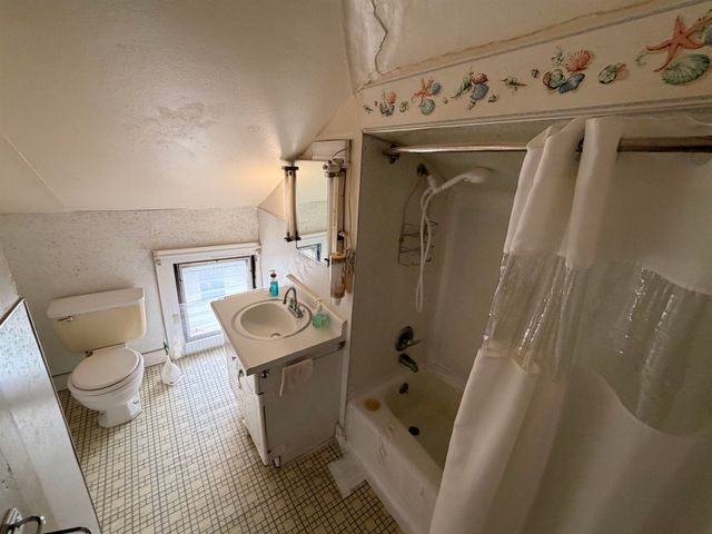 1107 Michigan Avenue, Alma, MI 48801