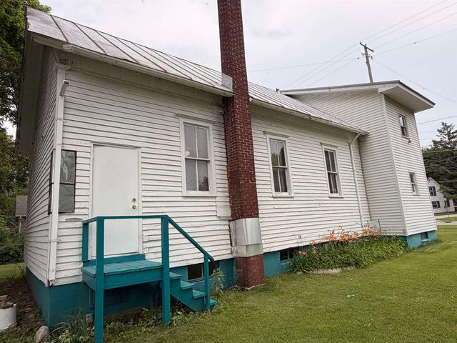 1107 Michigan Avenue, Alma, MI 48801
