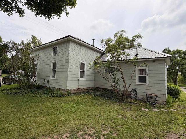 1107 Michigan Avenue, Alma, MI 48801