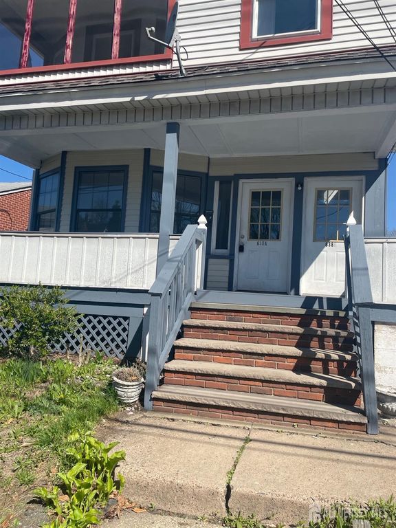 638 bound brook Road A, Dunellen, NJ 08812
