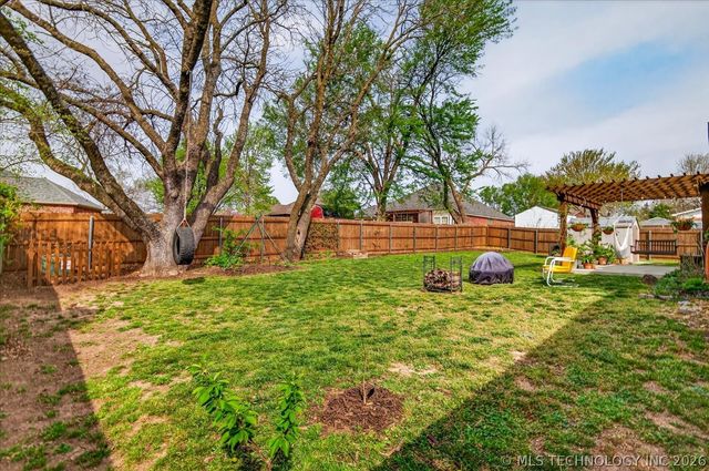 1909 Richmond Drive, Bartlesville, OK 74006