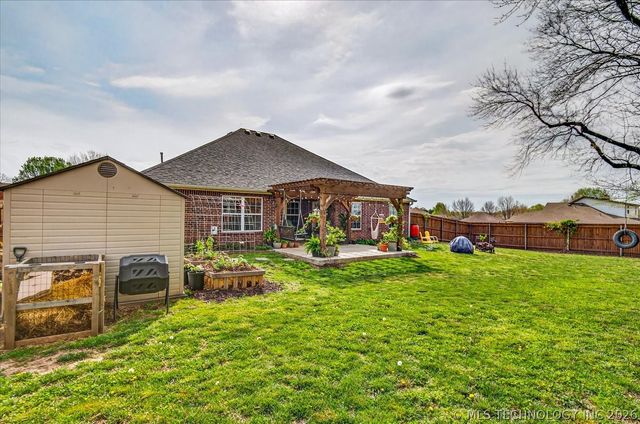 1909 Richmond Drive, Bartlesville, OK 74006