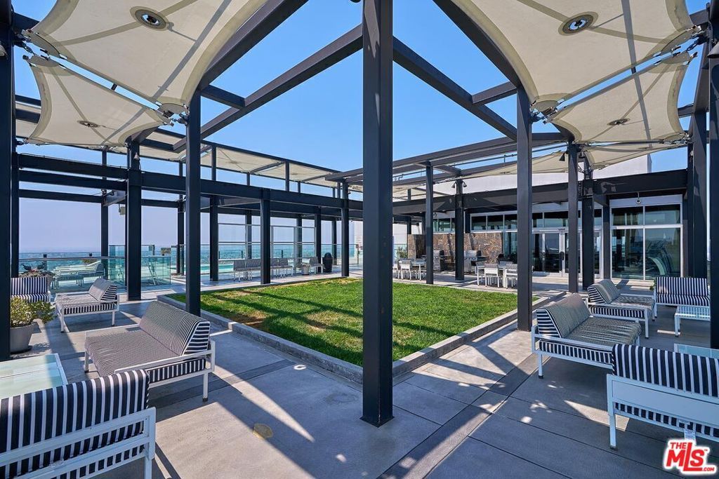 Image 24 of property listing at 3810 Wilshire Boulevard 408, Los Angeles, CA 90010