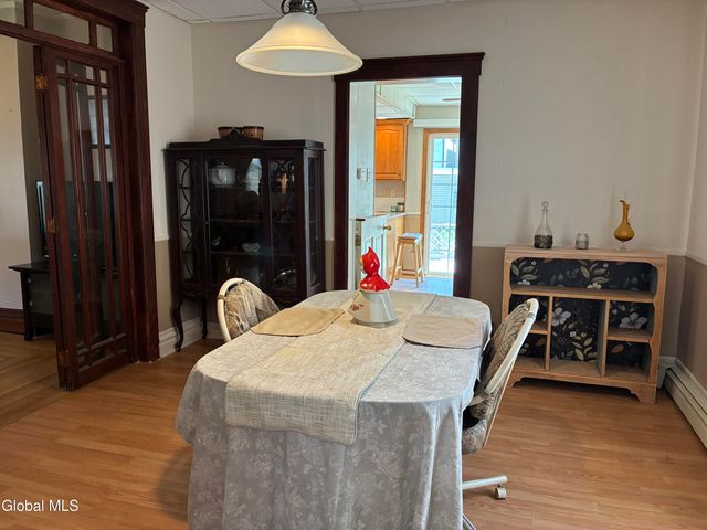 464 8th Avenue, Troy, NY 12182