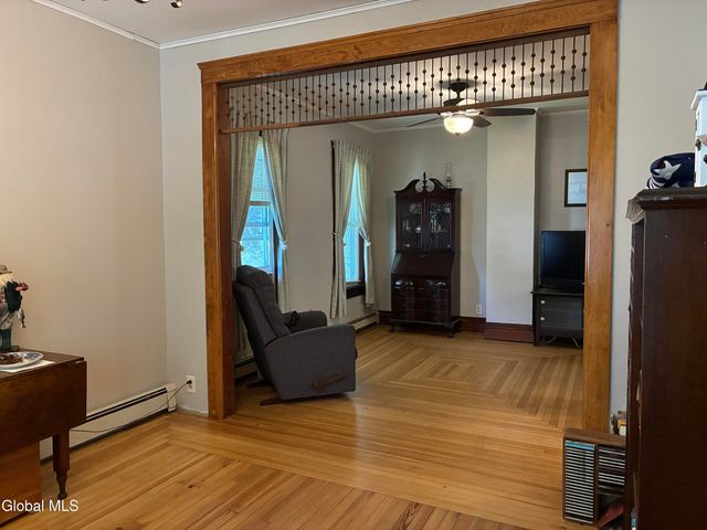 464 8th Avenue, Troy, NY 12182