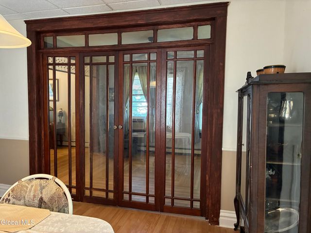 464 8th Avenue, Troy, NY 12182