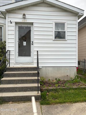 464 8th Avenue, Troy, NY 12182
