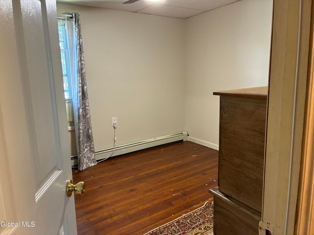 464 8th Avenue, Troy, NY 12182