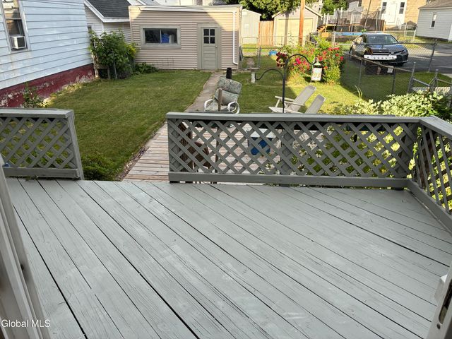 464 8th Avenue, Troy, NY 12182