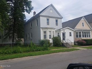 464 8th Avenue, Troy, NY 12182