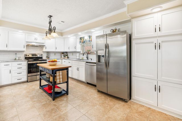 515 Beachview Circle, Hot Springs, AR 71913