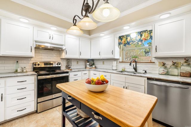 515 Beachview Circle, Hot Springs, AR 71913