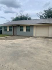 2302 Mesquite LN A, Georgetown, TX 78628