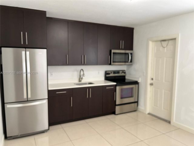 1200 SW 31st Avenue, Miami, FL 33135