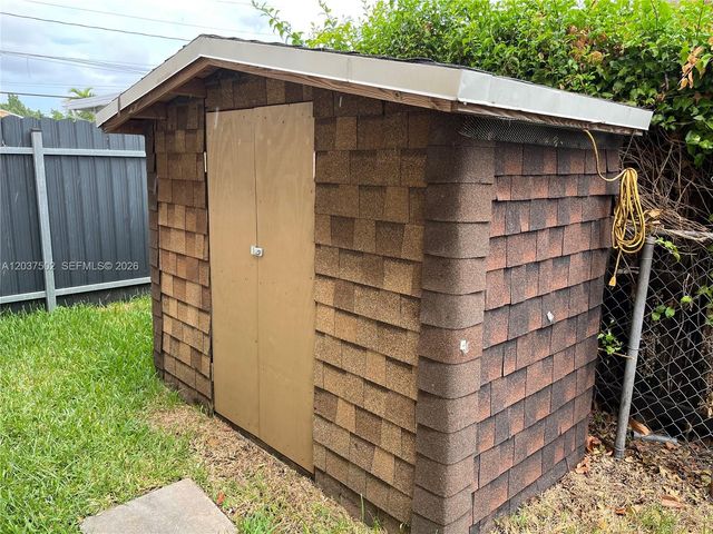 1200 SW 31st Avenue, Miami, FL 33135