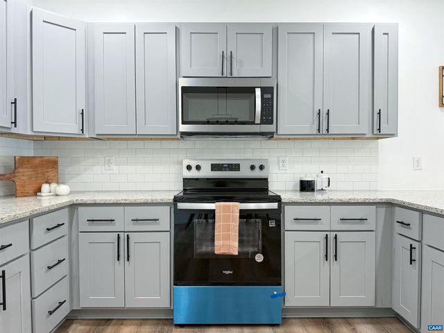 197 SLATE RIVER TRL, Arvonia, VA 23004