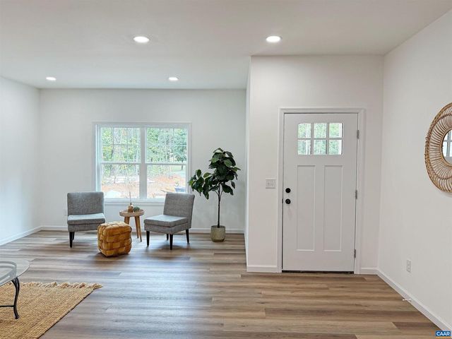 197 SLATE RIVER TRL, Arvonia, VA 23004