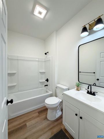 197 SLATE RIVER TRL, Arvonia, VA 23004