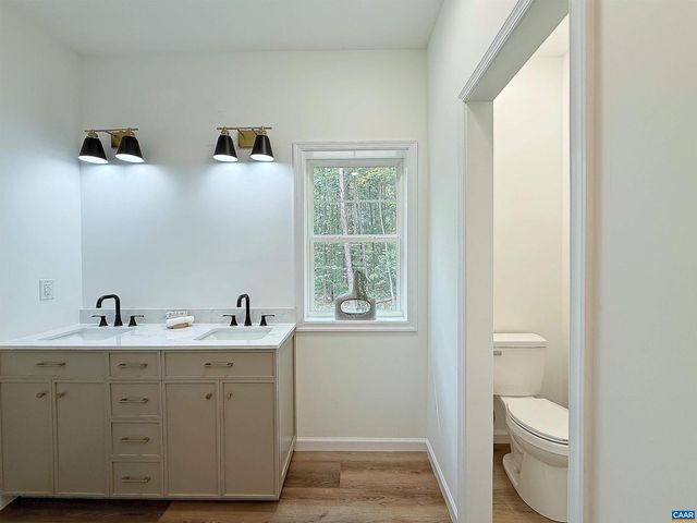 197 SLATE RIVER TRL, Arvonia, VA 23004