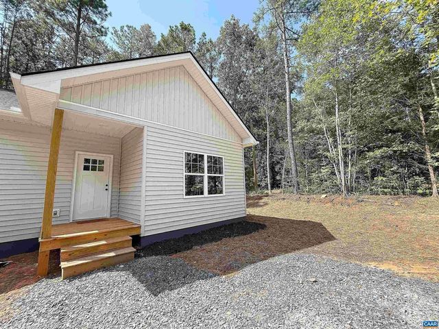 197 SLATE RIVER TRL, Arvonia, VA 23004