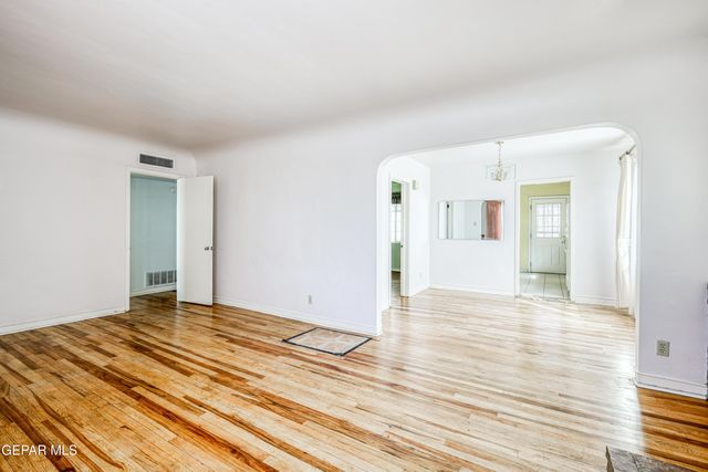 3131 NASHVILLE Avenue, El Paso, TX 79930