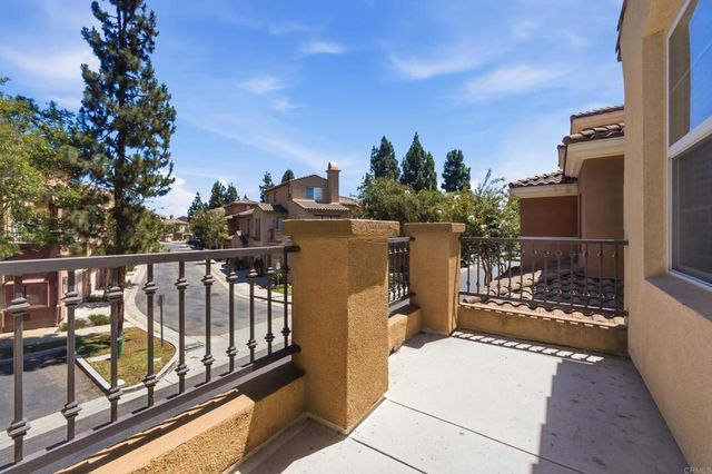 1355 Sky Ridge Court, San Marcos, CA 92078