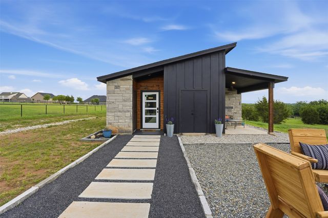 238 Martin Drive, Granbury, TX 76049